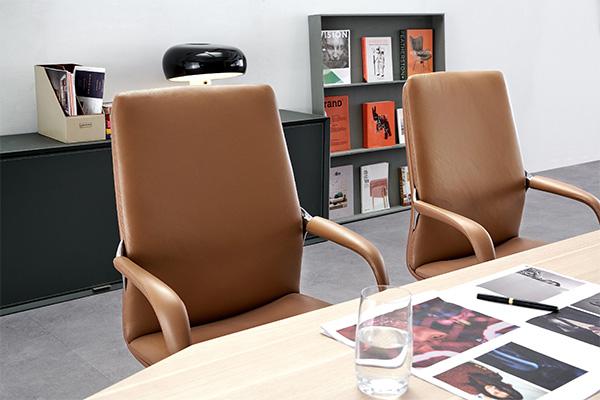 Kiểu dáng thiết kế thời thượng của ghế họp LS-1813C