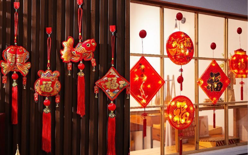 Trang trí Tết văn phòng công ty với phụ kiện treo may mắn
